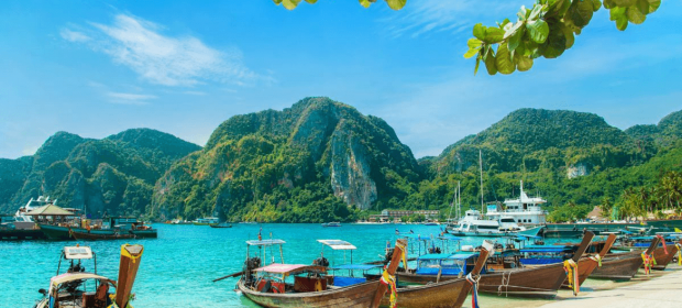A small boats in a body of water